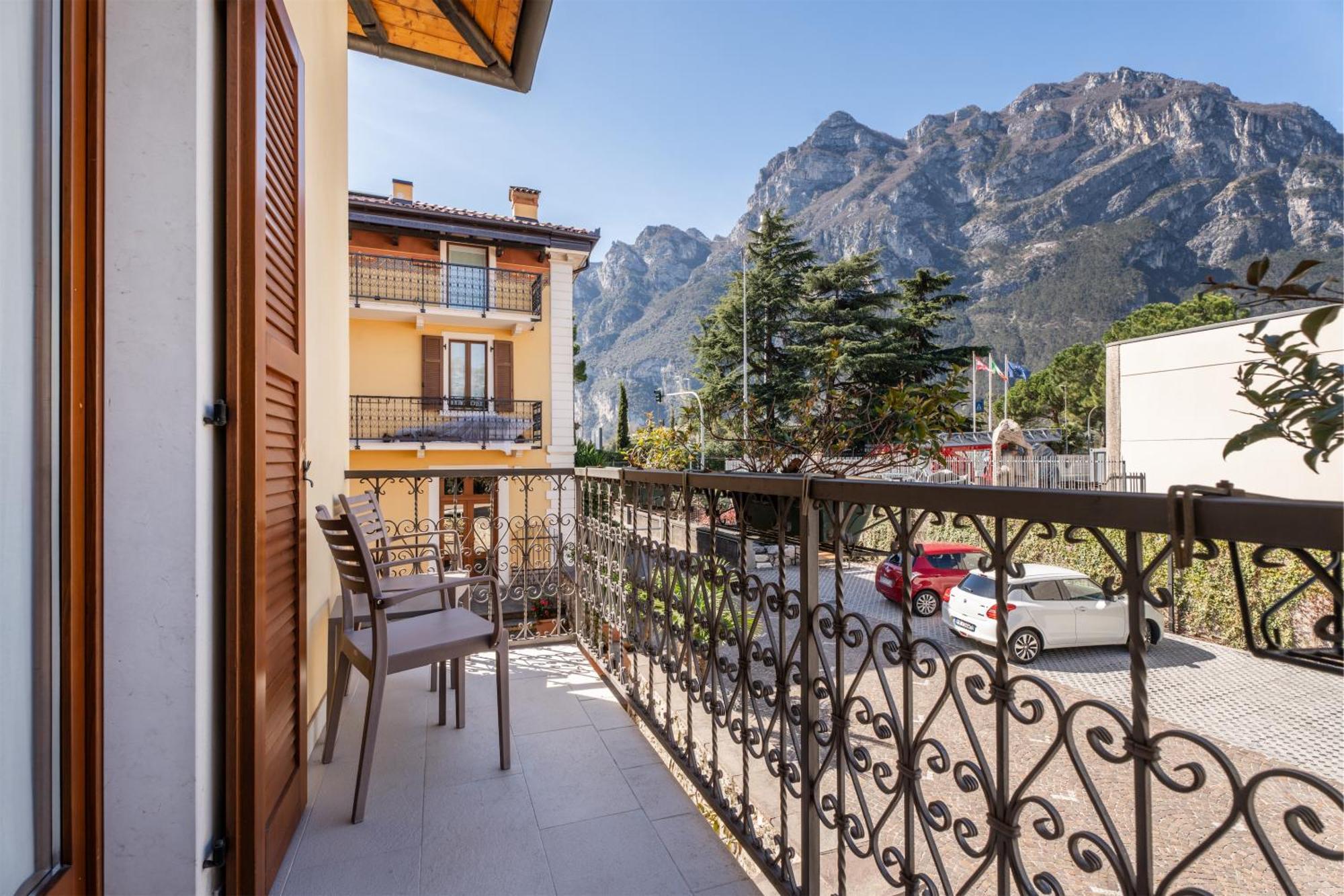 Residence Villa degli Aranci Riva del Garda Esterno foto